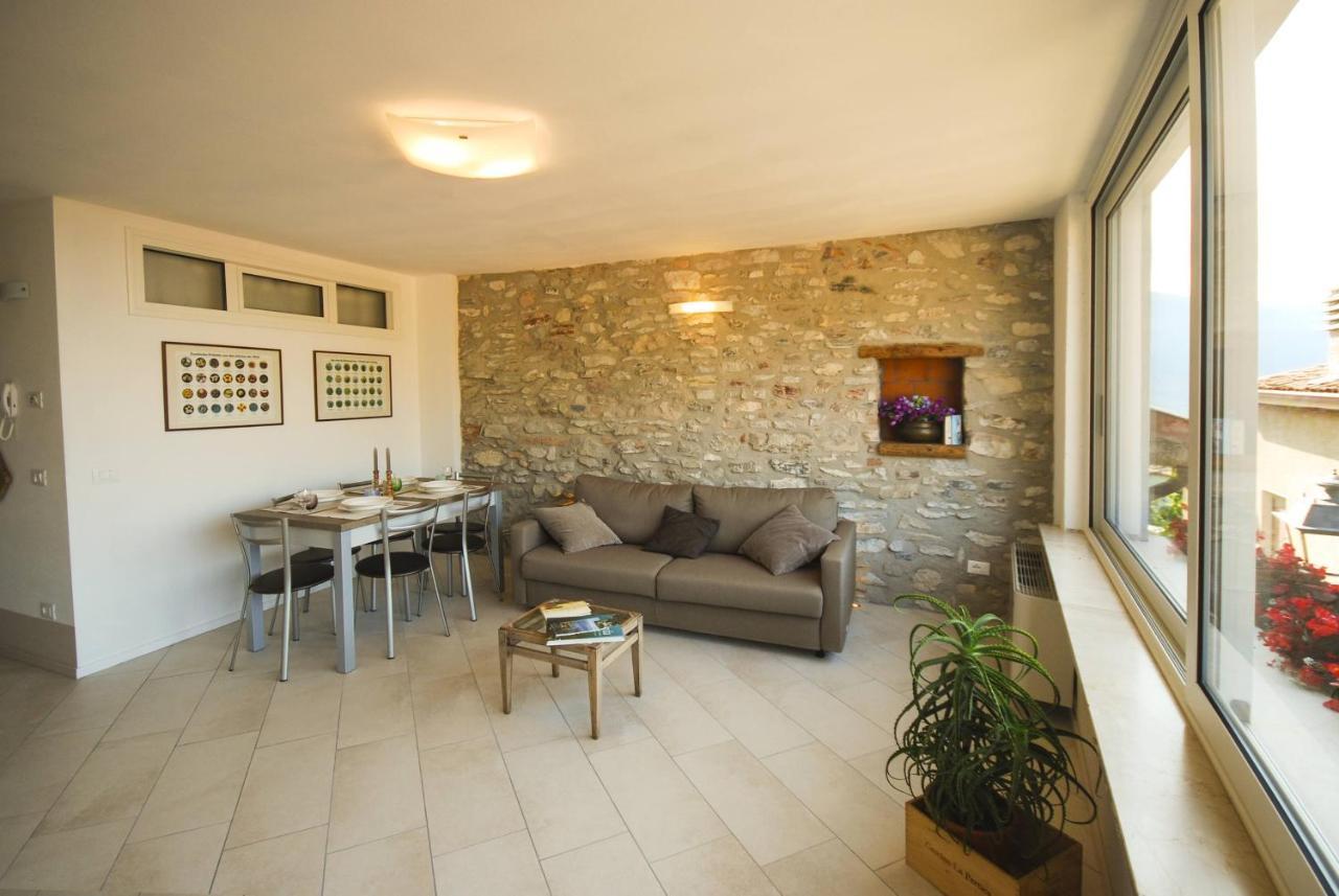 Ca De L'Adamo - Theater Home Olzano Екстериор снимка